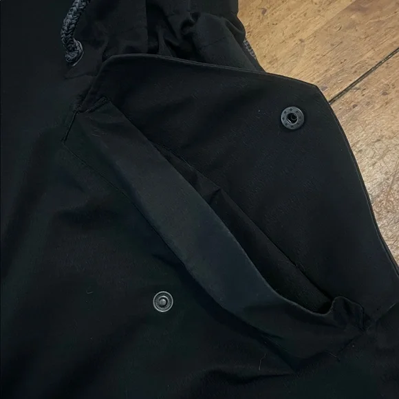 Burton jacket size M black color women’s - Picture 12 of 15